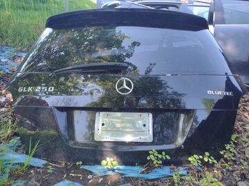 Selling with online payment: 2013-2015 Mercedes GLK Class - Tailgate 