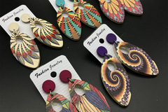Buy Now: 100 pairs of wooden earrings