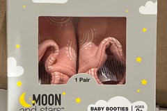 Buy Now: 28 Moon and Stars Baby Booties Gift Boxes Pink Girls