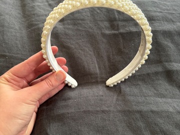 Selling: Pearl headbands