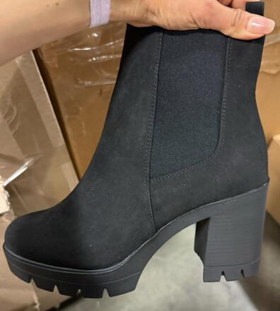 Puma,uggs,dr.martins,free people,rebook