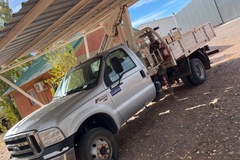 En alquiler: Ford 4000 con hidrogrua 5000 kg 