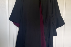 Selling with online payment: Official Gryffindor Wizarding World Robe