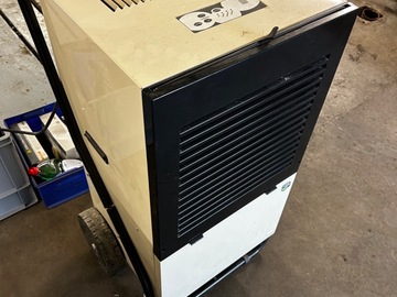 À vendre: Déshumidificateur professionnel 