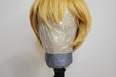 Selling with online payment: Short Blonde Wig