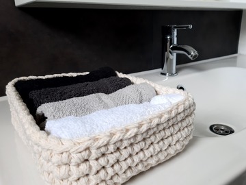 Vente au détail: PANIER SERVIETTES INVITES