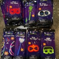 Comprar ahora: 31 Glow Wands and Masks
