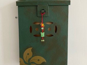  : HK Letter Box in green vintage