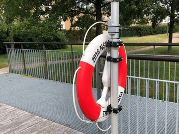 : Uppkopplade livbojar