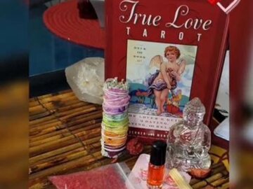 Selling: Love Tarot and Spirit Reading