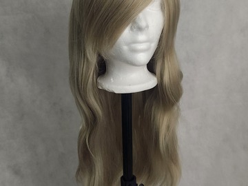 Selling with online payment: Long Wavy Ash Blond Wig w/ Bangs Ann Takamaki Persona 5