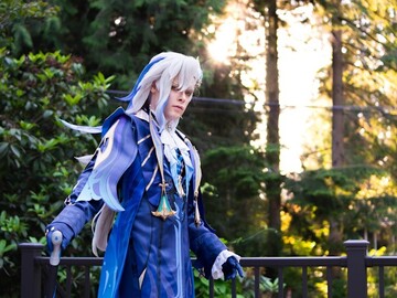 Selling with online payment: Neuvillette glowing wig