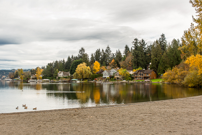 Redmond WA, Parking Close To Idylwood Beach Park