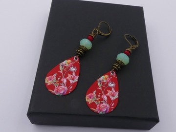 Vente au détail: Boucles d'oreilles impressions sur métal, perles verre
