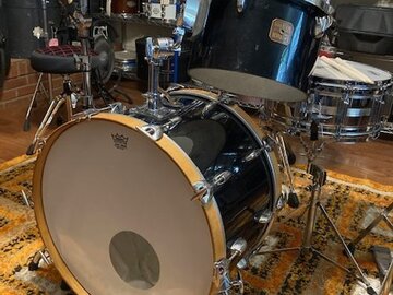 Selling with online payment: Gretsch USA Custom 14x22 80s bass drum 