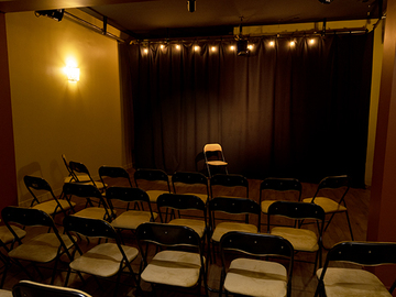 location par demi journée (4h): Belle salle de répétition / demi journée