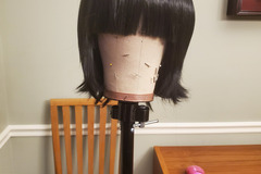 Selling with online payment: Short Black Wig