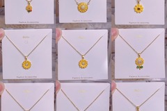 Bulk Lots: 50pcs - Unique design sunflower series necklace