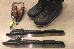 Hyr ut (per day): Lunghagsin 45cm T-skate retkiluistimet