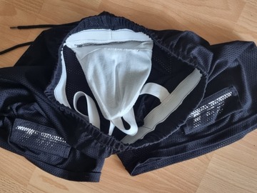 Verkaufen mit Online-Zahlungen: Hose 