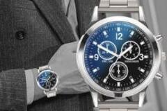 Bulk Lots: 100pcs men's and women's watch