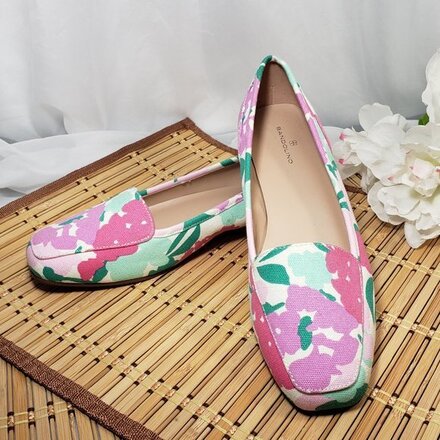 Womens Shoes New in Box