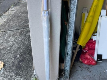 Selling: Clear umbrellas 