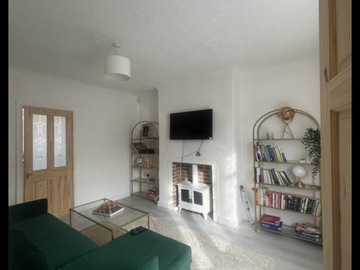 Room Available: Large Single Room - Female - Woodthorpe, Sheffield