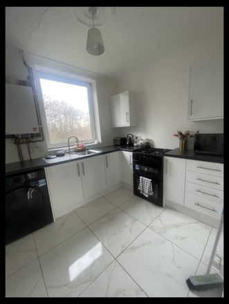 Large Single Room - Female - Woodthorpe, Sheffield