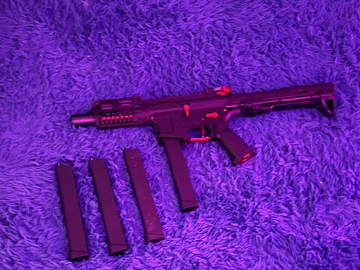 Selling: AIRSOFT SMG COMBAT MACHINE 