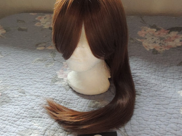 Selling with online payment: Brown Medium/Long Length Silky Wig