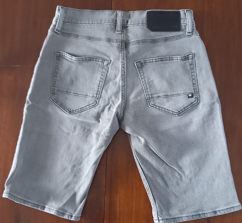PANTACOURT TAILLE 38