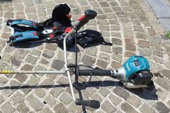 À louer: Débroussailleuse thermique professionnelle
