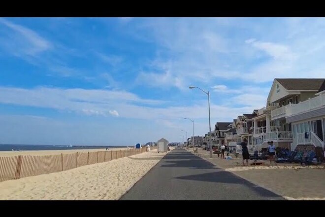 Manasquan NJ,  Driveway Parking -  10 Minute Walk To Beach 