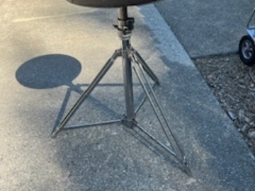 VIP Member: Rogers Vintage Throne I think Early 70's