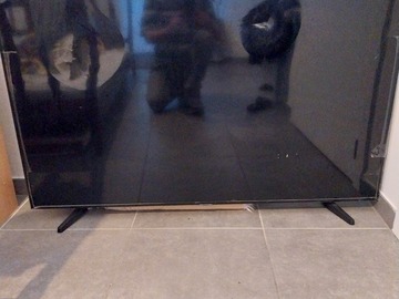 À vendre: Smart tv Samsung 55' écran cassé mais s allume 