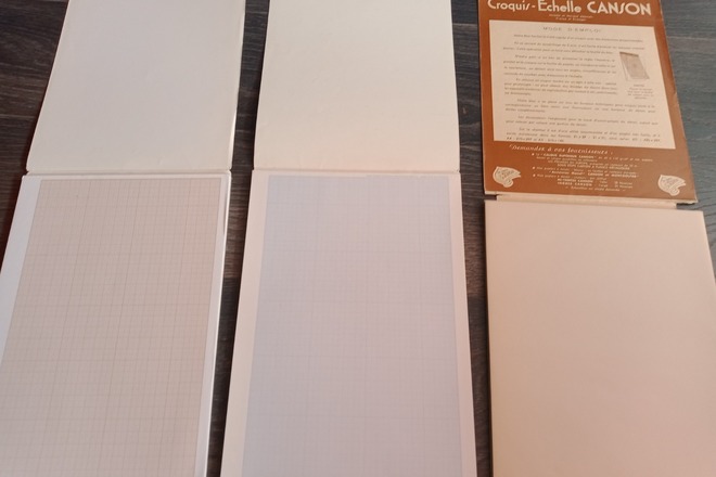 Lot de feuilles de classeur, calque et papier millimitré