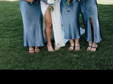 Selling: Katherine Tash Noelle Gown