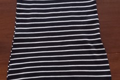 Selling: ROBE RAYEE NOIRE ET BLANCHE TAILLE 36