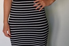Vente: ROBE RAYEE NOIRE ET BLANCHE TAILLE 36