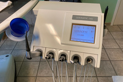 Gebruikte apparatuur: Ultradent unit (weinig gebruikt)