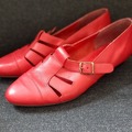 Vente: CHAUSSURES ROUGES EN CUIR