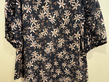 Selling: Sylvester - navy floral blouse