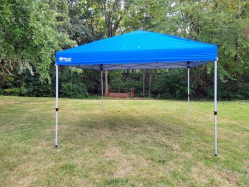 Renting out with online payment: (2) Pop-Up Canopies