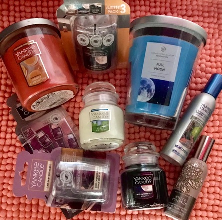 Mixed seasonal and holiday lot Beauty Home Decor Women  