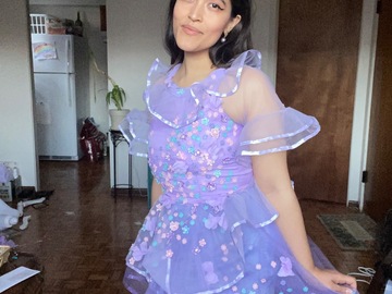 Selling with online payment: Isabela Madrigal Cosplay