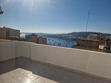 Apartments: Penthouse - Xemxija - 2 bedroom - € 1,000