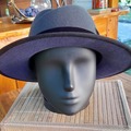 Sale retail: Chapeau feutre homme femme gris et bleu 