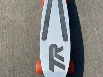 Selling with online payment: 1976 TR Banzai aluminum Competitor deck OEM 