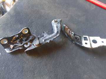 Selling with online payment: 2020 MERCEDES BENZ CLA 250 - HOOD HINGE